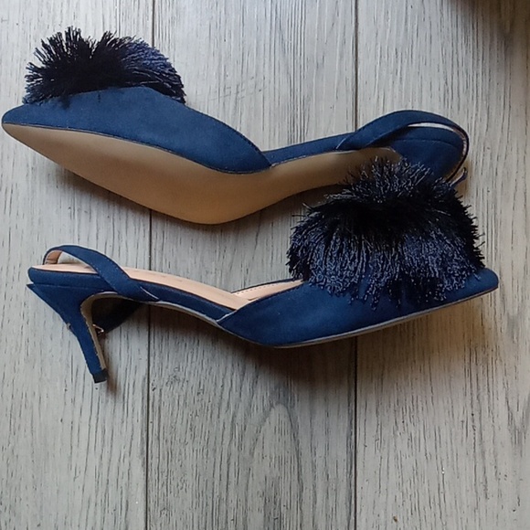 Woman's shoe. 💥 "PRICE FIRM ON THESE BABIES" - Picture 3 of 5